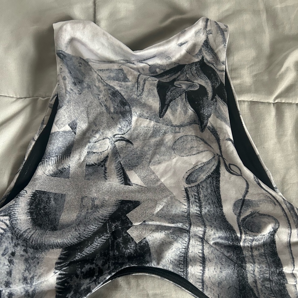 Off white crop top